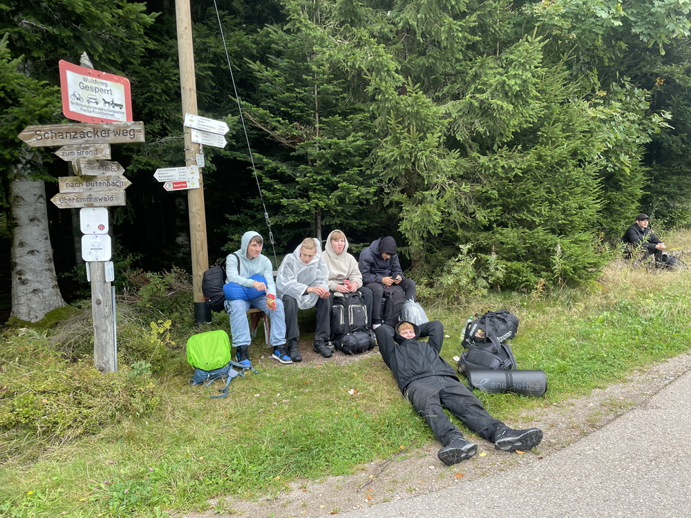 Schüler bei der Wanderung
