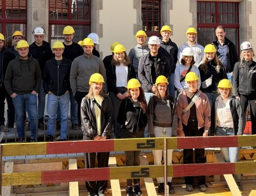 Fach­schule für Bautechnik besich­tigt Baustelle Stad­ler­haus in Konstanz